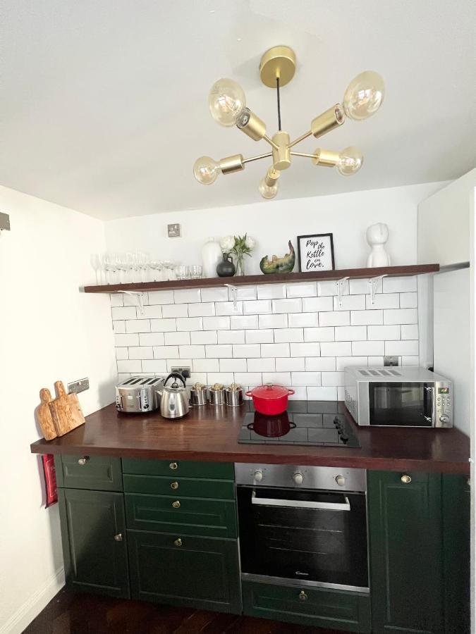 Luxury Belfast Stay - Townhouse Eksteriør billede